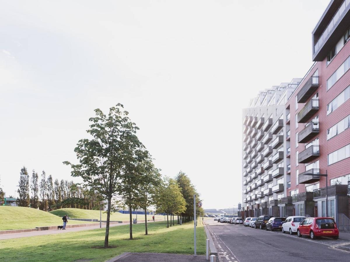 Pass The Keys Lovely 2-Bed Flat Glasgow Harbour Free Parking Exterior photo
